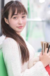 内衣少女